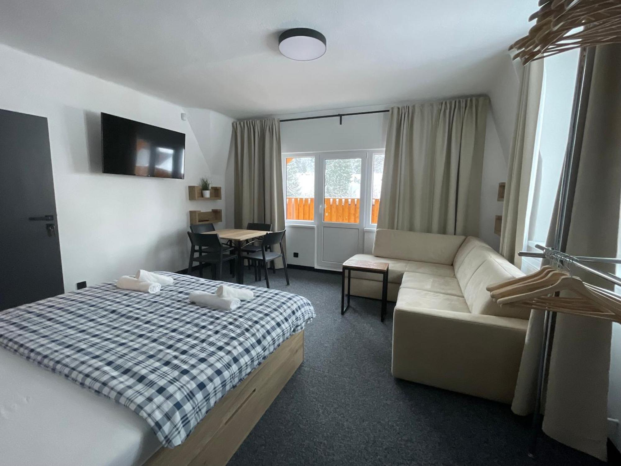 Apartmany Svaty Mikulas Janske Lazne Exterior photo